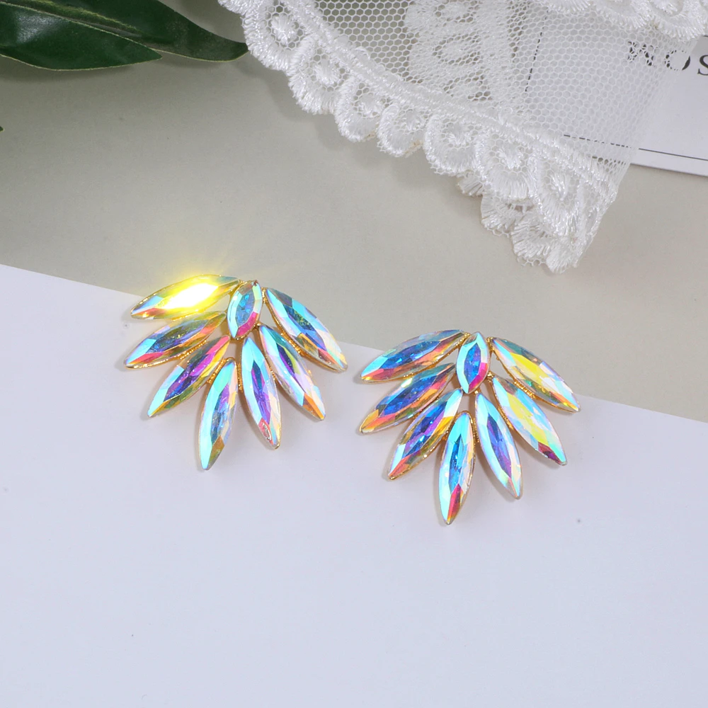 Женские серьги-гвоздики с крупным кристаллом элегантные Разноцветные серьги в