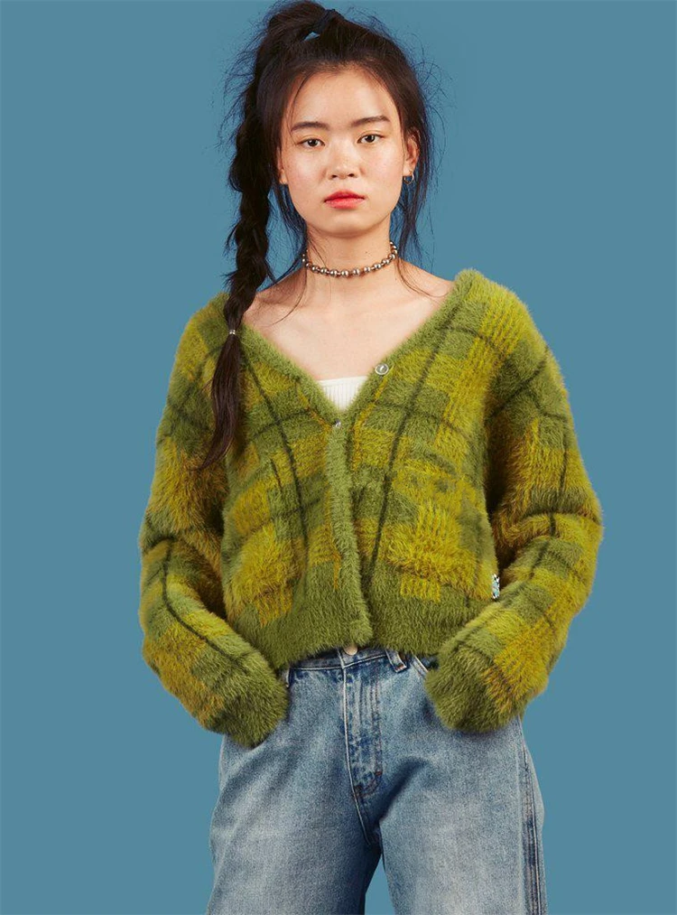 Винтажный синтетический норковый кашемировый свитер для женщин Harajuku Lazy style однобортный Женский пушистый вязаный кардиган в клетку с v-образным вырезом
