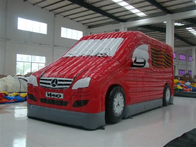 

Inflatable bounce rooms