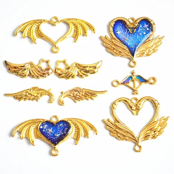 Подвеска на металлическом каркасе Arrow of love wing золотистая подвеска с подвеской в