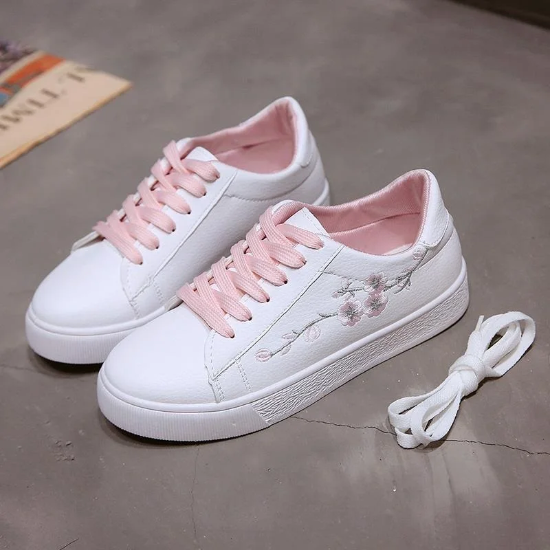 Pink Кроссовки с вышивкой; женская обувь; сезон весна-осень; модная Женская Студенческая обувь на плоской подошве со шнуровкой; женская повседневная обувь в студенческом стиле - Цвет: Pink