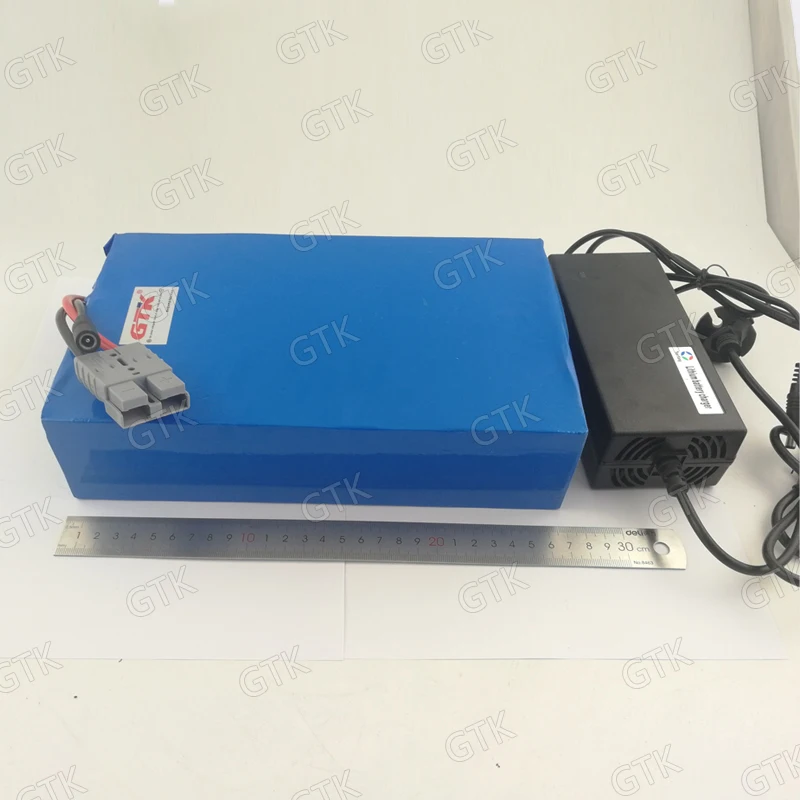 По индивидуальному заказу 12v 100ah литиевая батарея 12v 120AH литий-ионный аккумулятор с BMS Перезаряжаемые Lipo для аккумулирования энергии ксеноновый светильник+ 10A Зарядное устройство