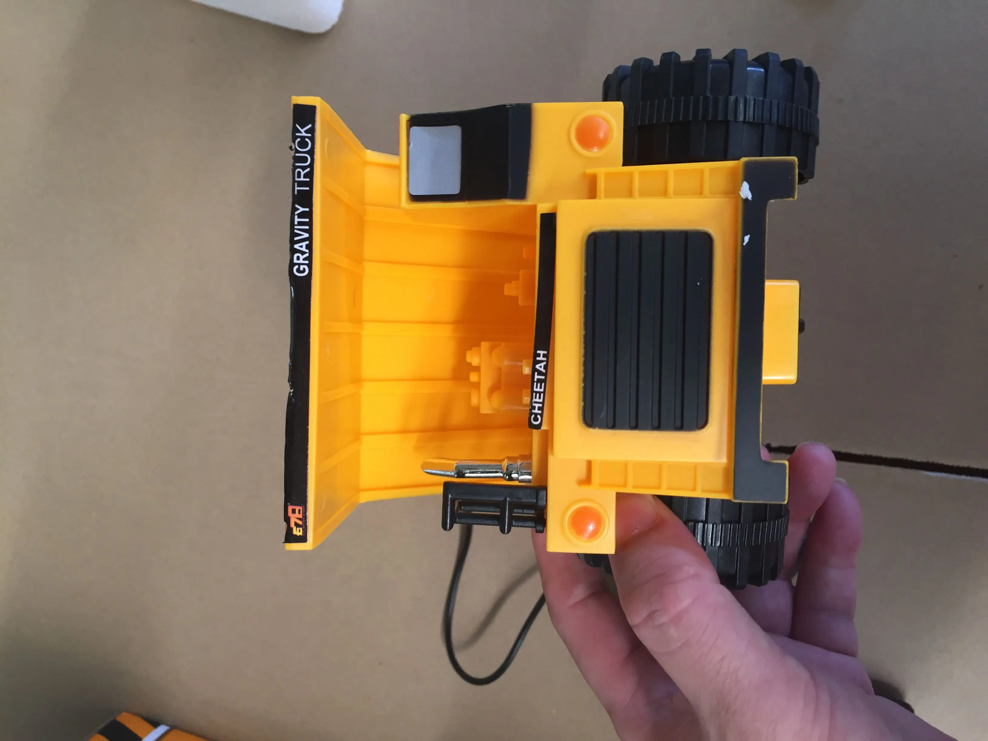 RC 4 колеса Инженерная Игрушечная модель автомобиля провода управления Дошкольное обучение для детей грузовики бульдозеры желтый