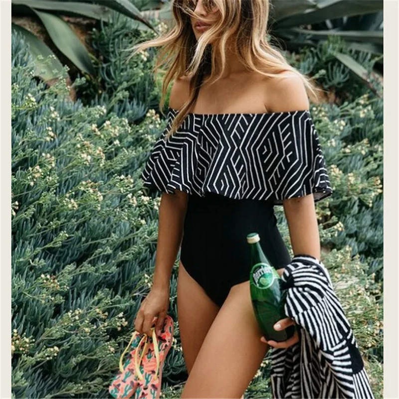 Бикини сексуальный купальник с вырезом лодочкой высокой горловиной оборками