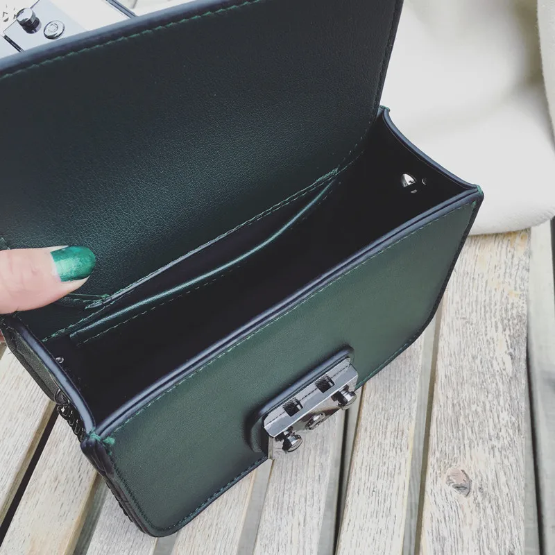 

2017 Fashion Small Bag Women Messenger Bags Soft PU Leather Hollow Out Crossbody Bag For Women Clutches Bolsas Femininas Bolsa
