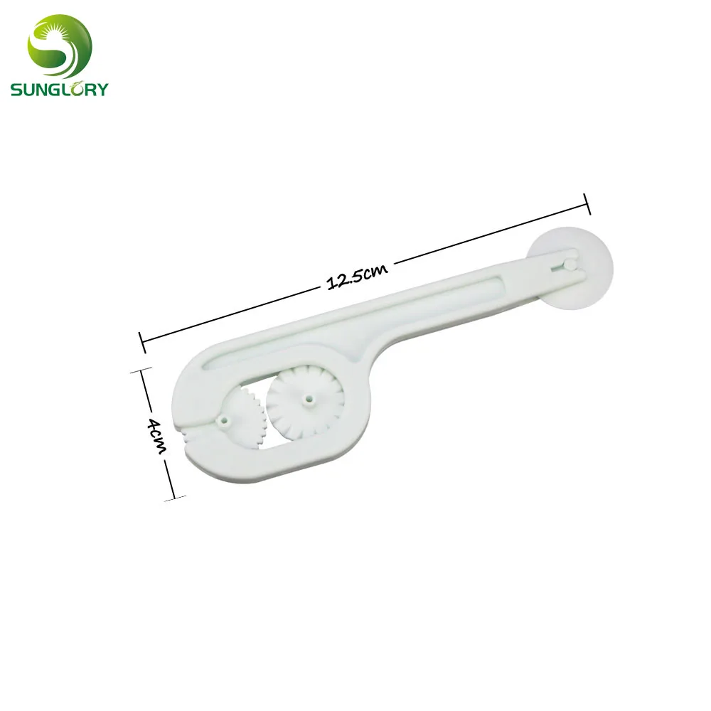 Пластиковые DIY 3 колеса помадки резак тиснение роликовые глазурь плесень сахар