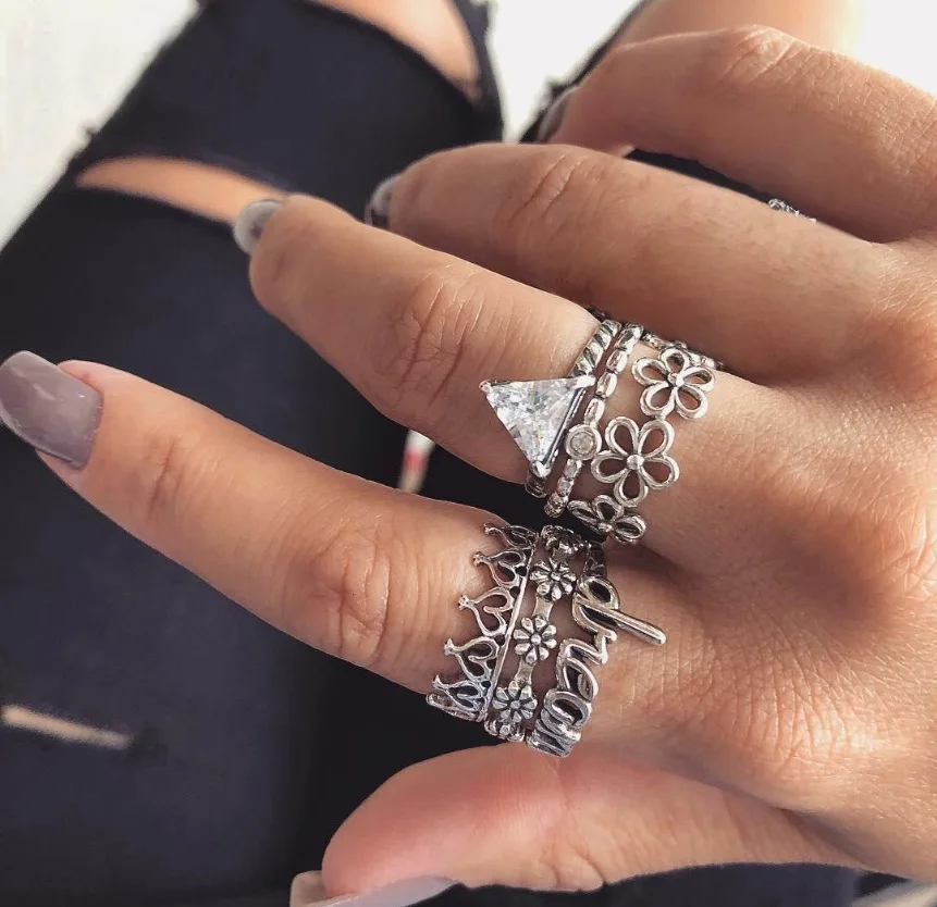 European and American ornaments retro hollowed-out triangulation dream flowers 6 sets of combination ring suit | Украшения и