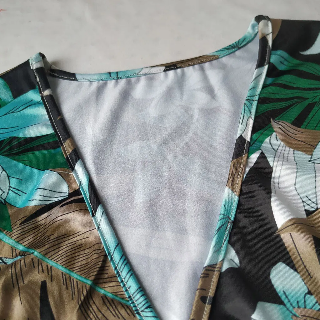 Женский комбинезон с V-образным вырезом поясом и цветочным принтом | Женская