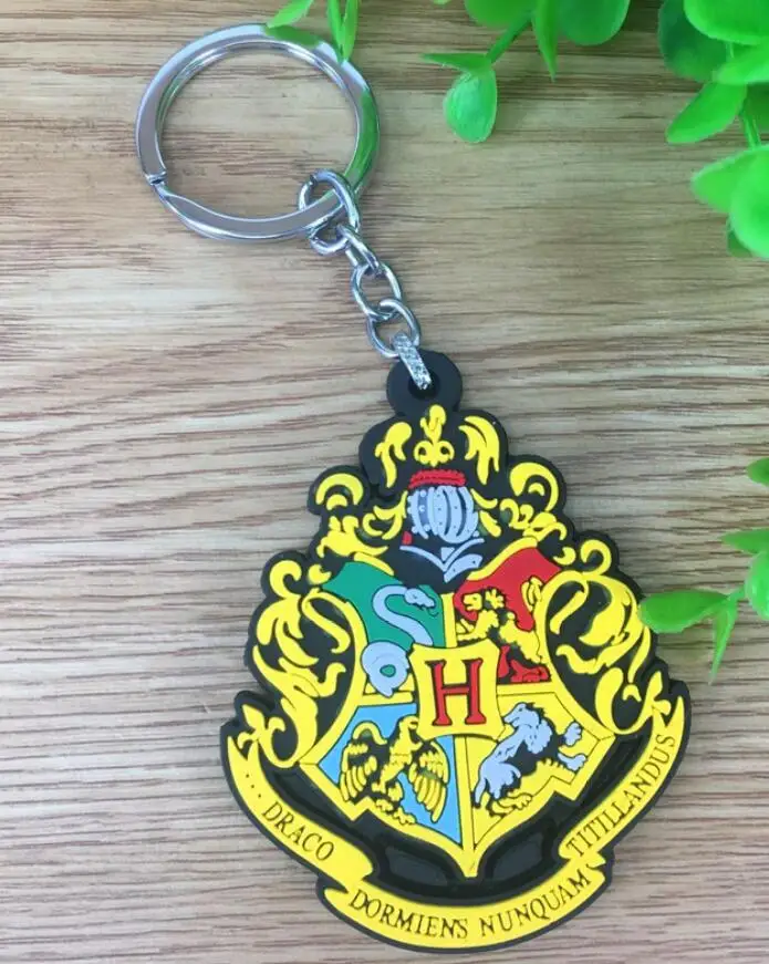 Гермиона брелок игрушки Гриффиндор эмблема игрушки брелок Ravenclaw Хогвартс брелок Пуффендуя Драко Слизерин двусторонний ключ - Цвет: 2