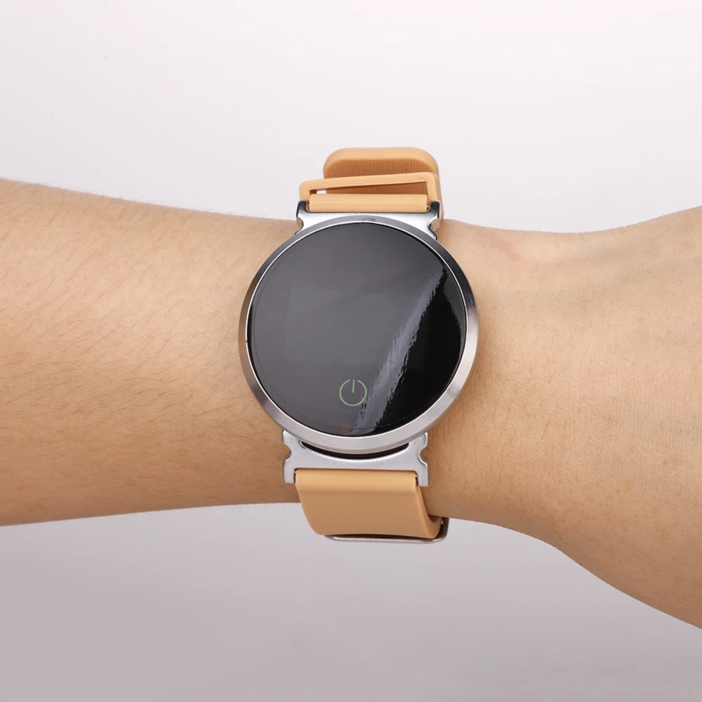 Умные наручные часы с пульсометром и оксиметром кислорода спортивные