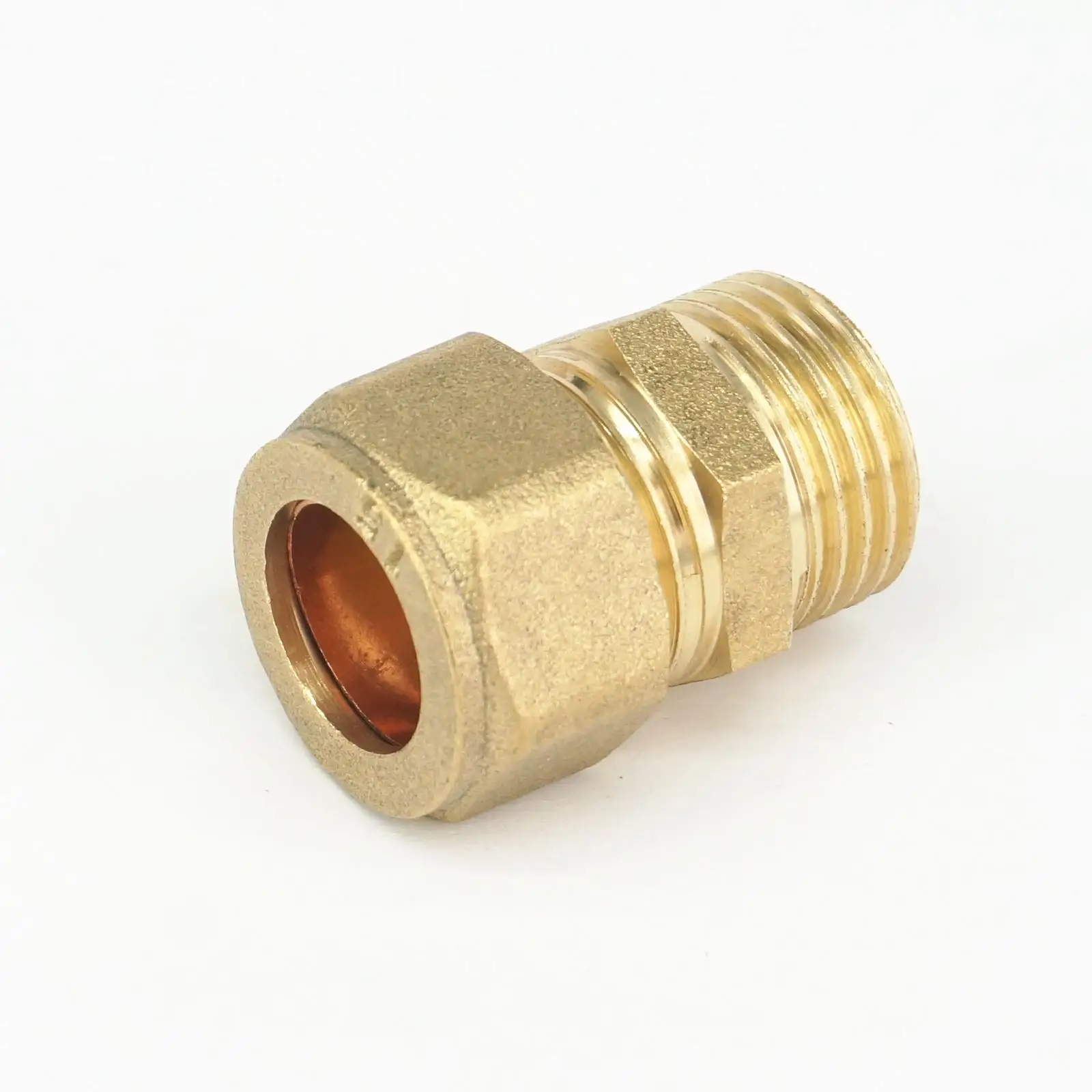 Латунная наружная резьба BSP 1/2 дюйма подходит для трубы с наружным диаметром 15 мм