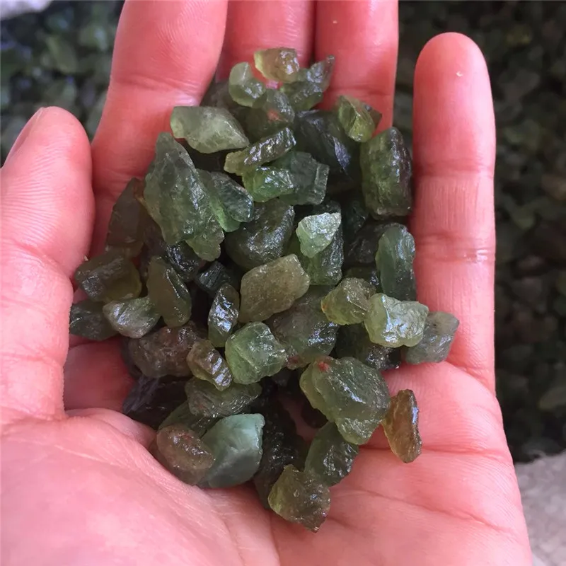 100 г Прямая поставка натуральный грубая Апатит кварц кристалл драгоценный камень