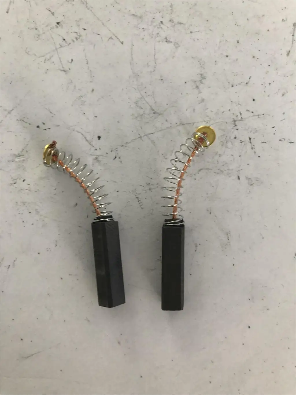 

Угольные щетки для электроинструмента 2 шт.