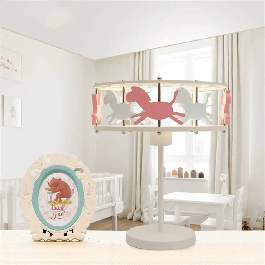 Мультфильм Merry-go-round детская настольная лампа спальня прикроватная домашний