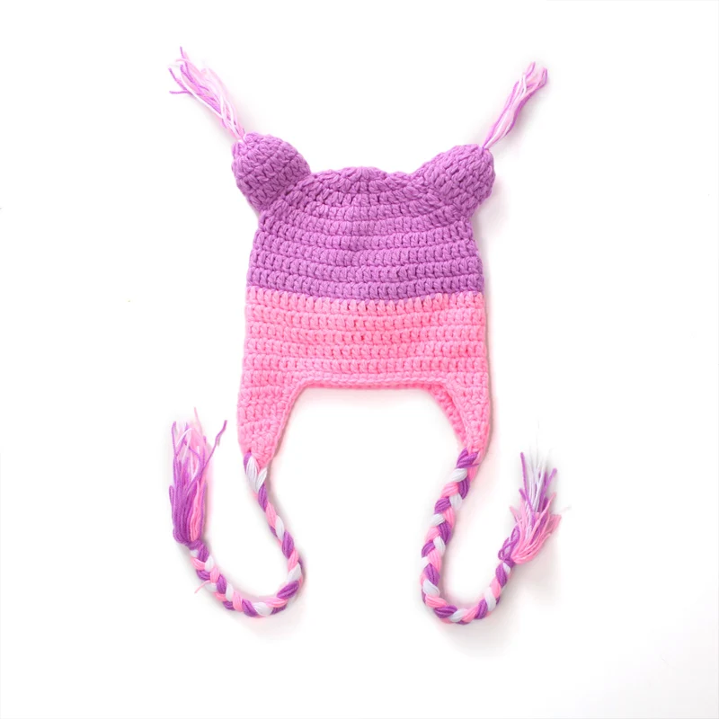 Шерстяная детская вязаная шапка ручной работы розового и фиолетового цвета с