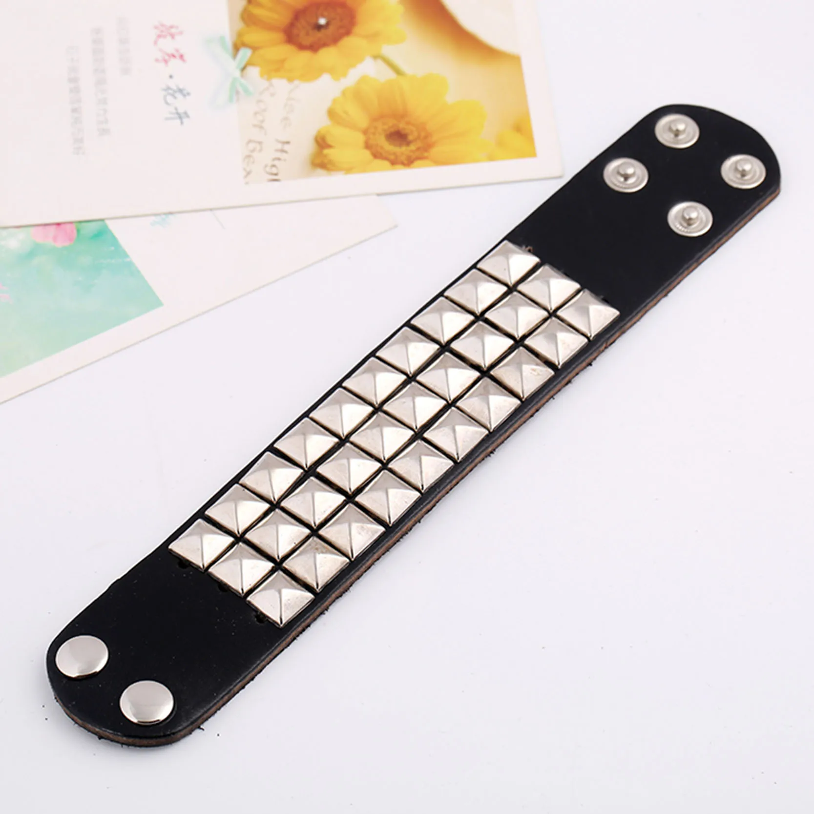 Хип-хоп шикарные заклепки-шипы шпильки Воловья кожа широкие манжеты кожаный