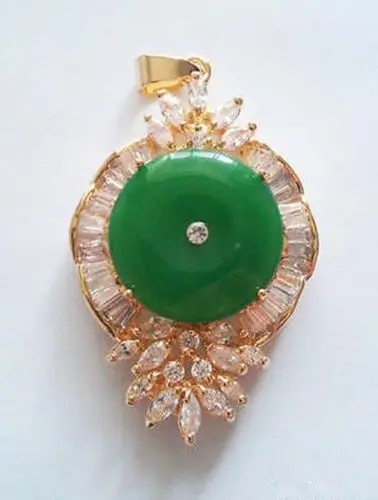 Free shipping Emerald Green Jade 18KGP Crystal Luck Talisman Flower Pendant and Necklace | Украшения и аксессуары