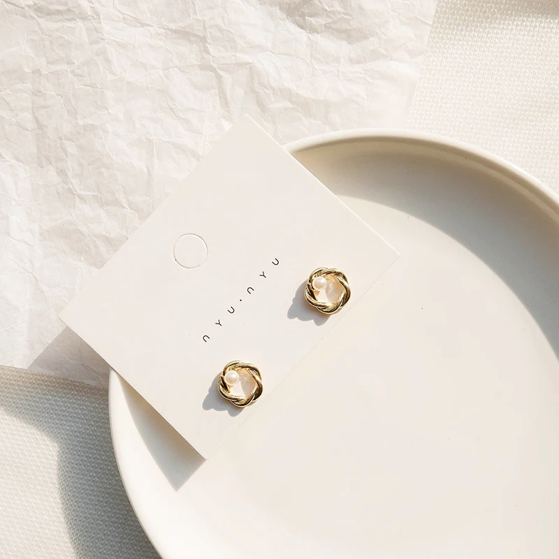 Женские маленькие серьги-гвоздики Золотые серьги модные ювелирные изделия