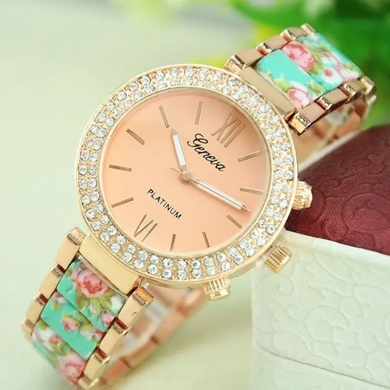 

Top Big Crystal Flowers Women Watch Rhinestone Geneva Style Wristwatch Plastic Metal Printed Band Analog Vintage Fashion