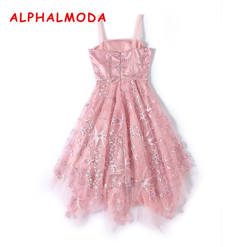 Женское вечернее вечерние ALPHALMODA на бретельках с вышивкой из бисера кружева