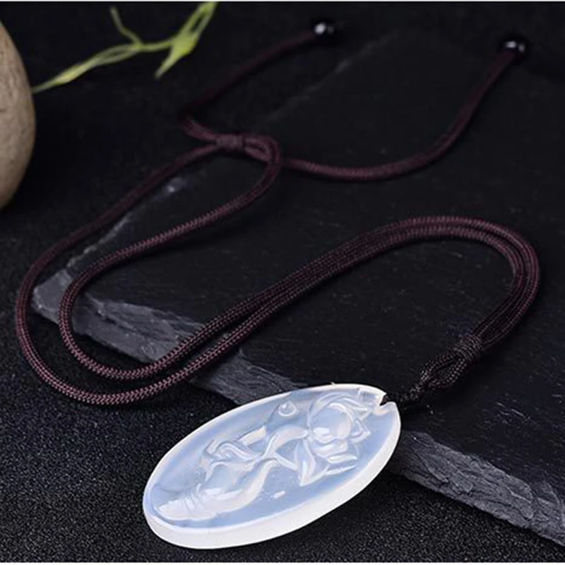 Оптовая продажа подвески из белого халцедона с натуральным кристаллом ожерелье