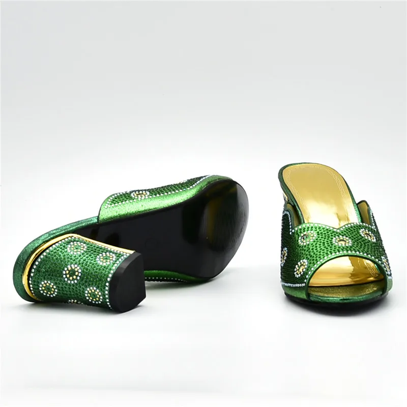 Набор женских туфель и сумок в итальянском стиле с открытым носком | Обувь