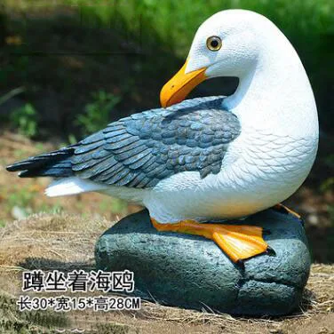 

Статуэтка чайки из канифоли