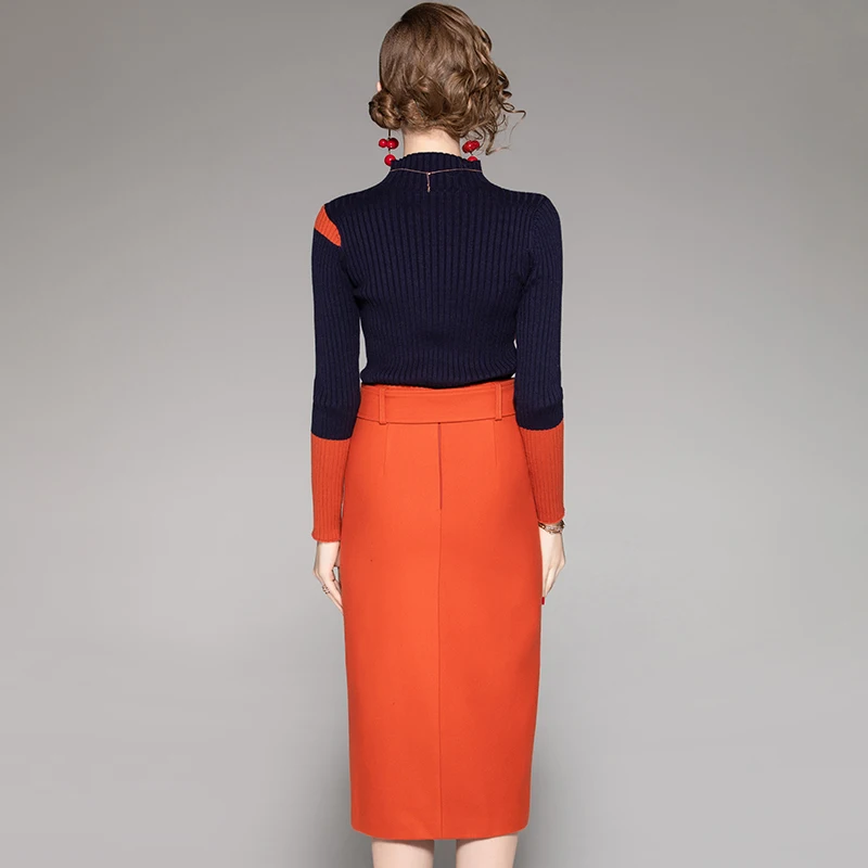 Осенне зимний женский комплект одежды оранжевый геометрический узор темно синий