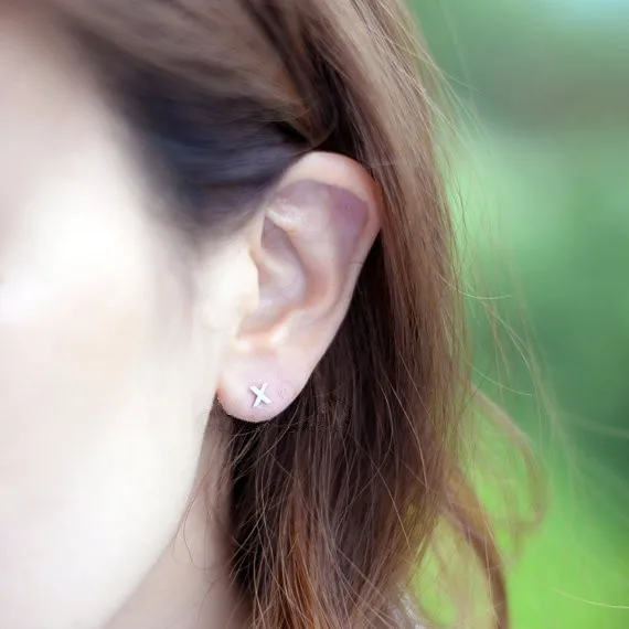 Женские модные серьги-гвоздики с буквами XO цветные Серьги | Украшения и