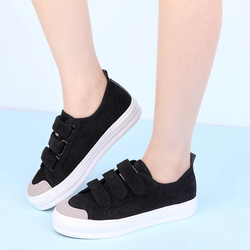 Красивая весенняя парусиновая обувь на низком каблуке Женская плоской подошве в