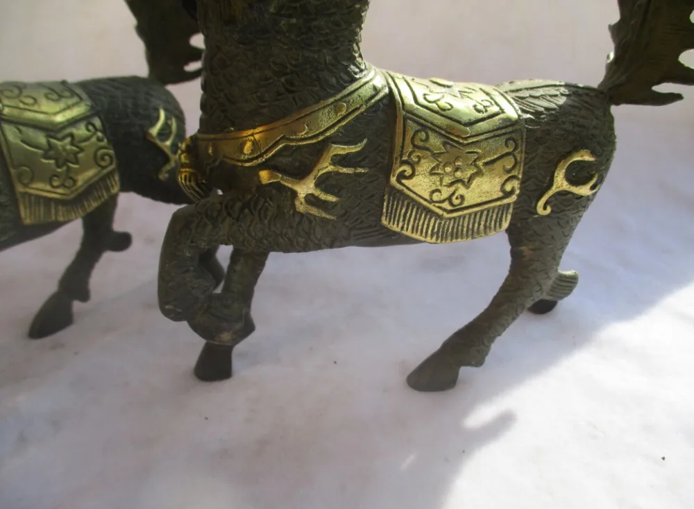 1 пара китайских старинных бронзовых позолоченных резных статуя Kirin/скульптура