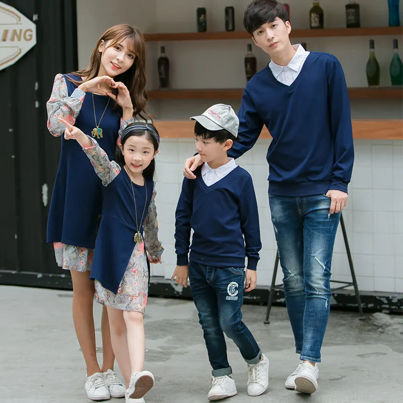 Одинаковые свитера для всей семьи на осень и зиму платья мамы дочки одежда с