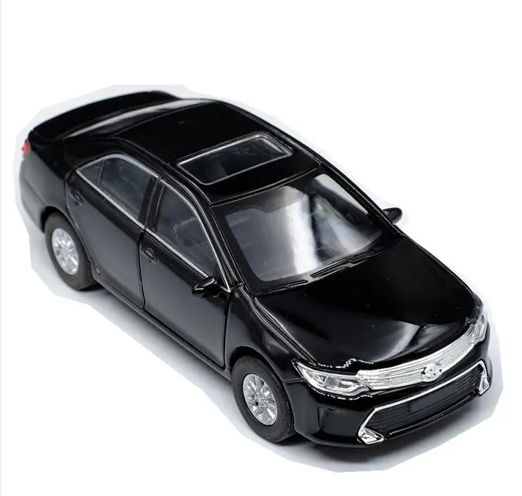 Модель Toyota Camry 1:36 с откидной крышкой из сплава игрушечная машинка 2 открытыми