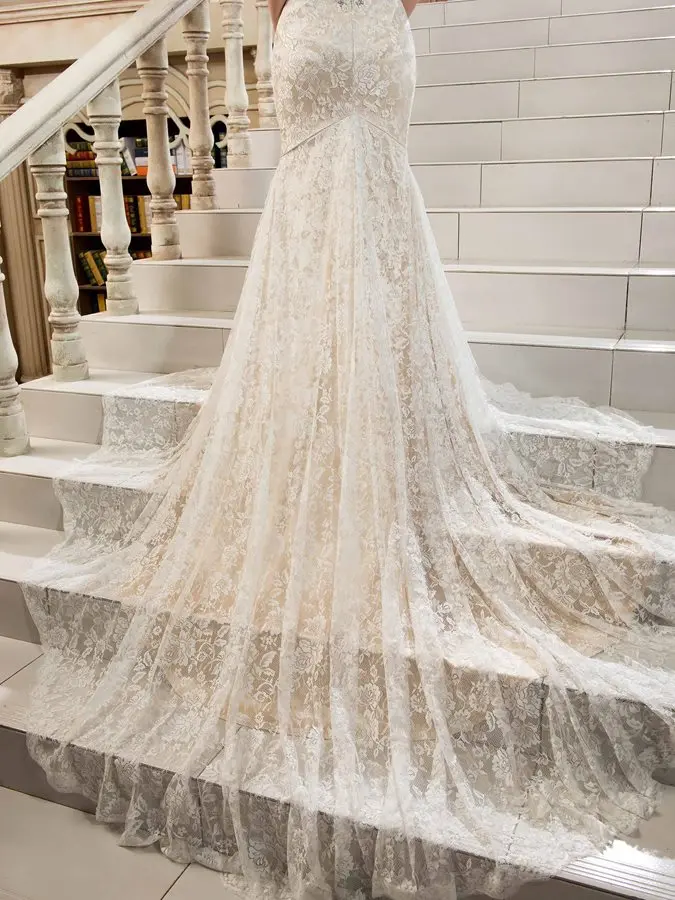 

2020 New Beaded Spaghetti Straps Backless Lace Mermaid Wedding Dress Vintage V-neck Wedding Gown robe de mariage Custom Made