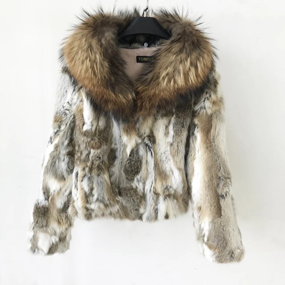 Шуба женская из натурального меха кролика с большим воротником енота | Женская