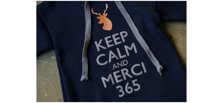 Осенне-зимние платья для девочек; платье с капюшоном и длинными рукавами для подростков; повседневная детская одежда с принтом в виде букв; мини-платье принцессы трапециевидной формы