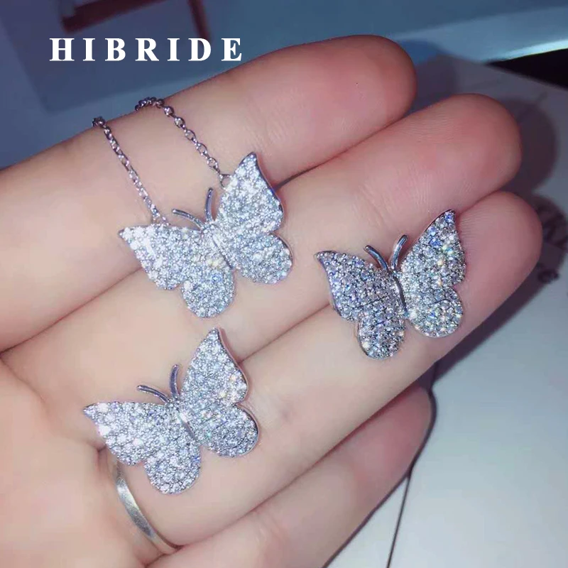 HIBRIDE сверкающий кубической формы циркониевый кулон в форме бабочки набор