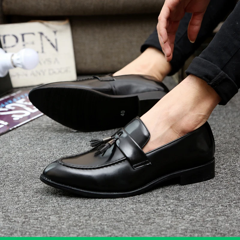 WOLF WHO Classic Men Shoes Breathable Comfortable Men Loafers Luxury Brand Men Dress Shoes For Wedding Dating Men's Flats X-199