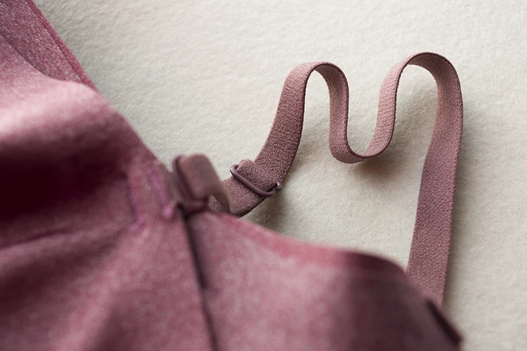 100 pcs Free Women Sexy Bandeau Strapless Seamless Ice Silk Padded Bralette Boob Tube Style Bra Sexy Bustier