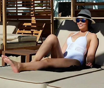 Женский новый дизайн распродажа женский купальник 2017 сплошной с вырезами