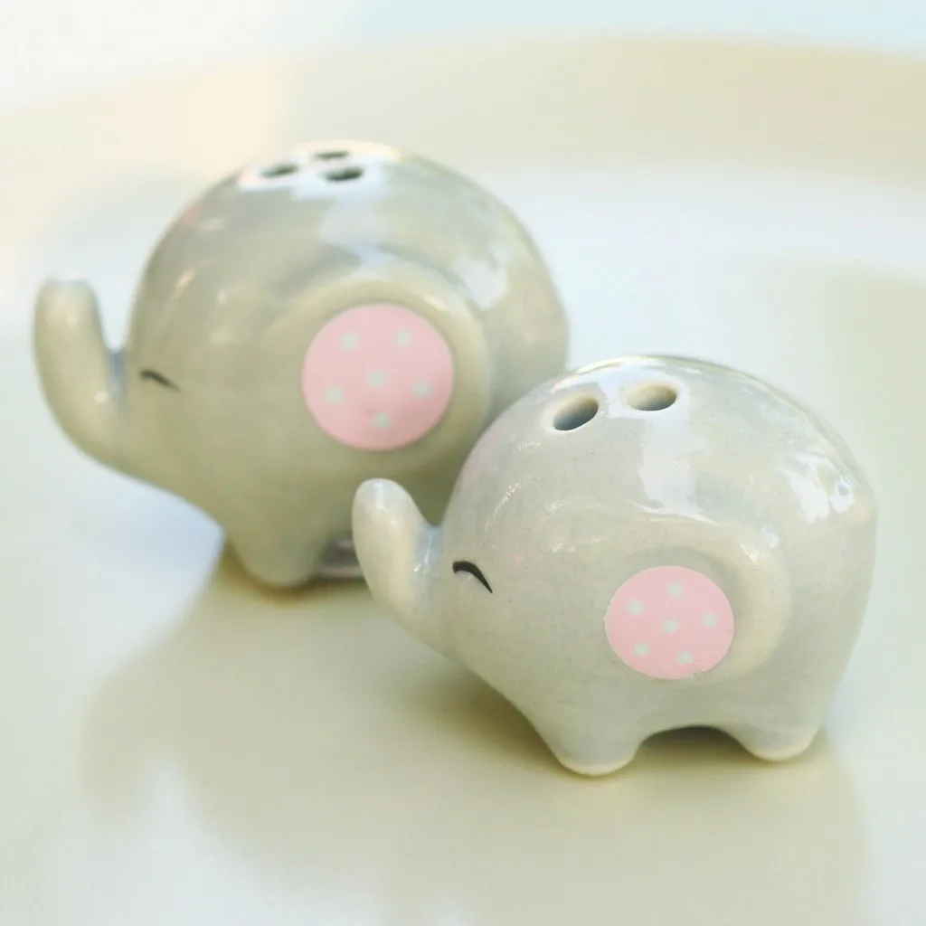 Ceramic Shakers Set- 2pcs Elephant Salt and Pepper Jar Kicthen Spice Container Table Decoration Wedding Favor Gift
