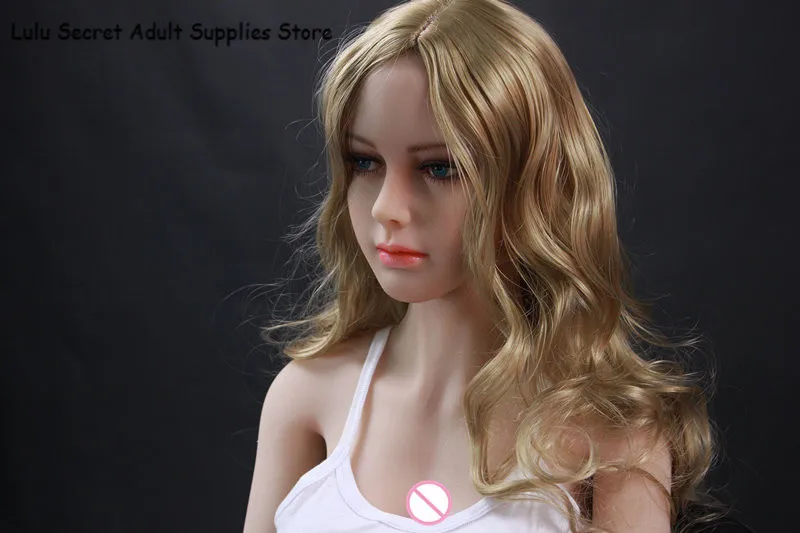 The blonde has delicate facial features and is 156 cm tall. Sex dolls adult toys |