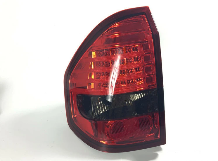 Задний фонарь Qirun для BMW X3 E83 1.8i 2.0i 2.5i 3.0i 2003-2007 |
