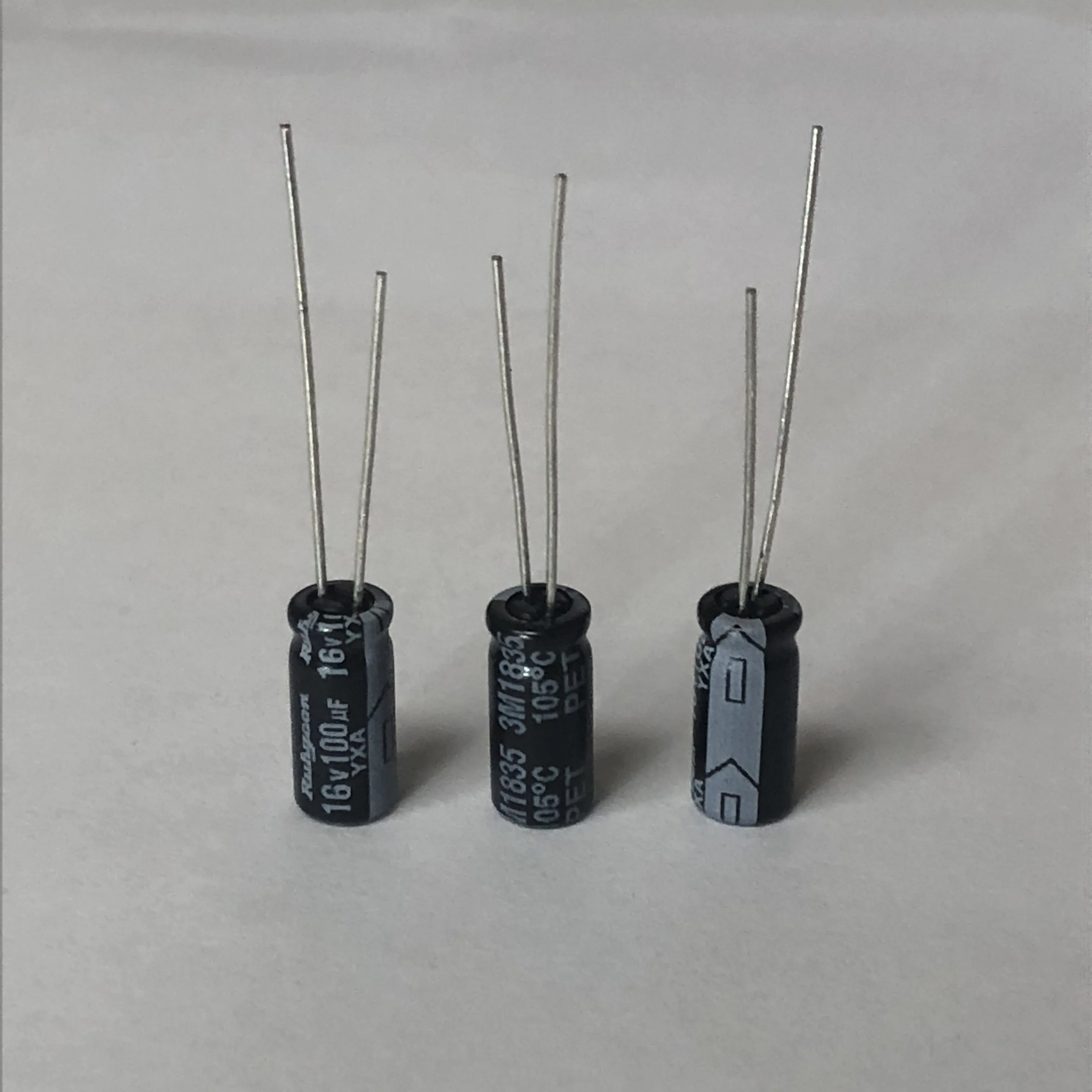 20 шт. новые и оригинальные Rubycon 25V100UF 5X11MM 100 мкФ 25V yxasseries стандартные сделано в