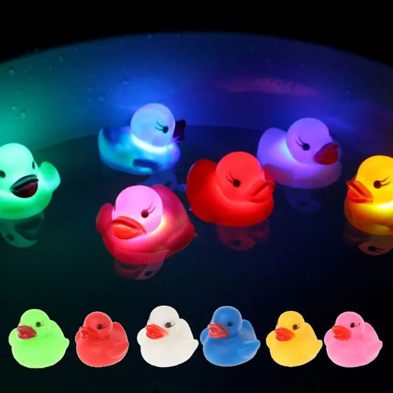 

HBB 1PC Baby Bath Toys with LED Flashing Light Rubber Floating Duck Bathtub Shower Toy For Kids Children