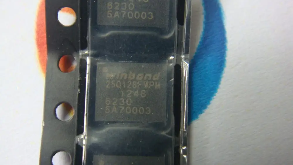 

W25Q128FWPM 25Q128FWPM WINBOND 1251 + 1248 + WSON8 Новый и оригинальный IC