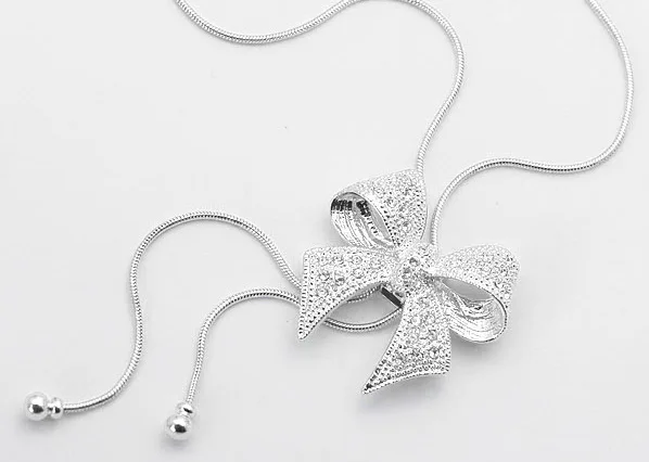 1PCS Rhinestone insert Bow Tie Pendant Necklaces 3CM*2.8CM Sweater Necklacer Women Jewelry F240 | Украшения и аксессуары