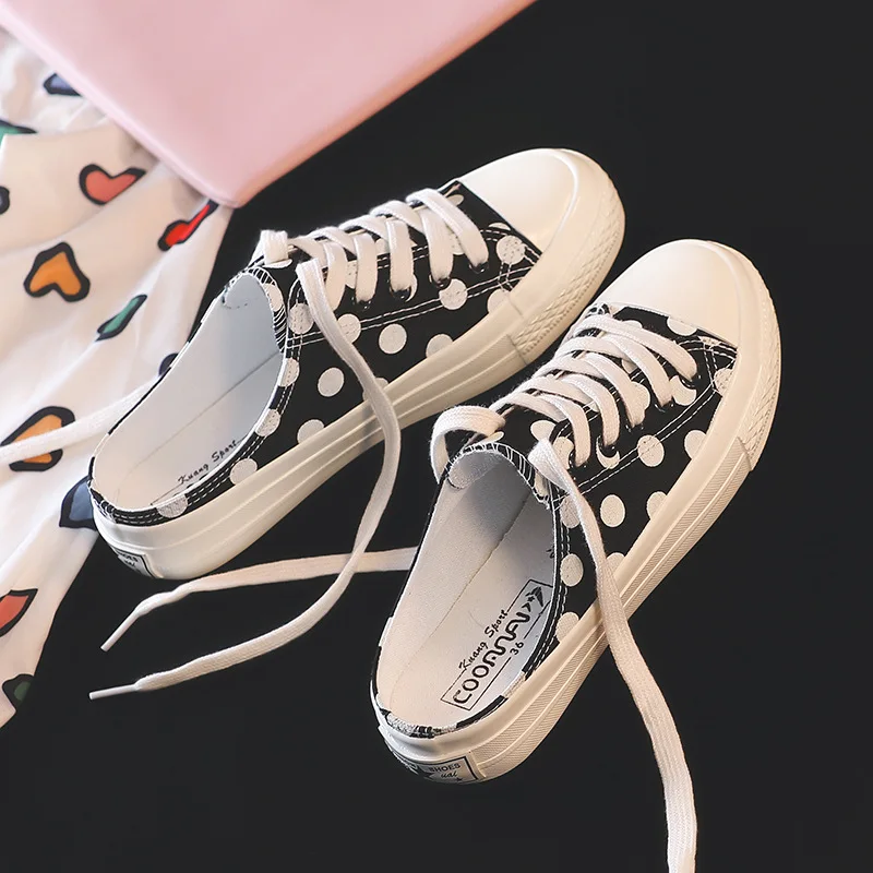 Летняя Новинка модные тонкие туфли с волнистыми точками для девочек удобная