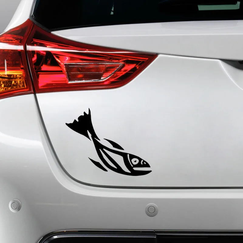 

YJZT 14cm*11cm Cartoon FISH Interesting Vinyl Car-styling Car Window Sticker Black Silver Decals C11-0052