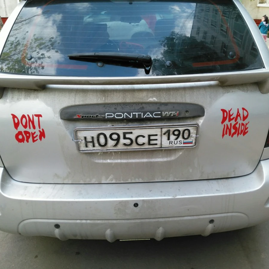 Виниловая наклейка на дверь автомобиля Ходячие мертвецы зомби